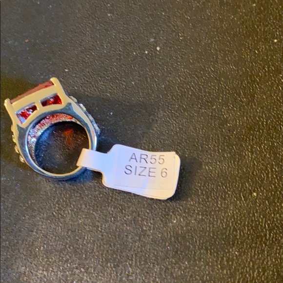 Ring - Picture 3 of 3